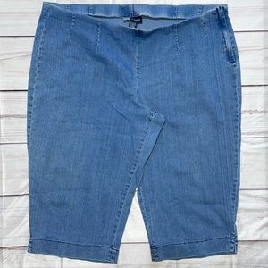 (26) Avenue Womens Jean Capris pants light wash stretch side zip